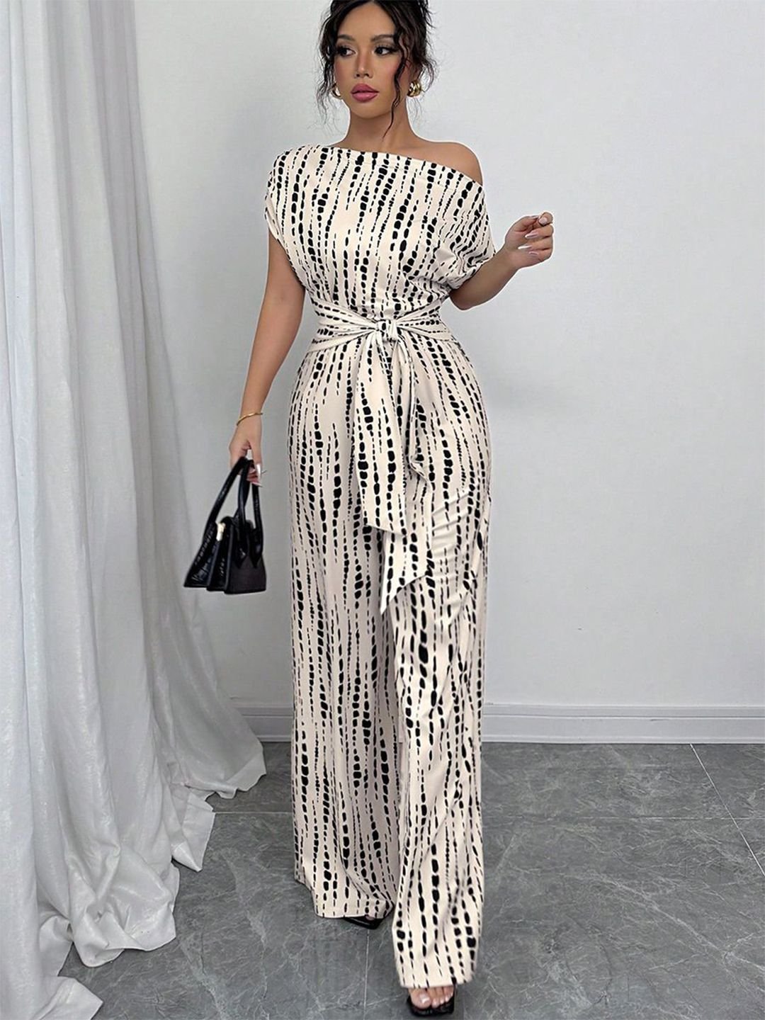 Off White Casual Printed One Shoulder Jumpsuit