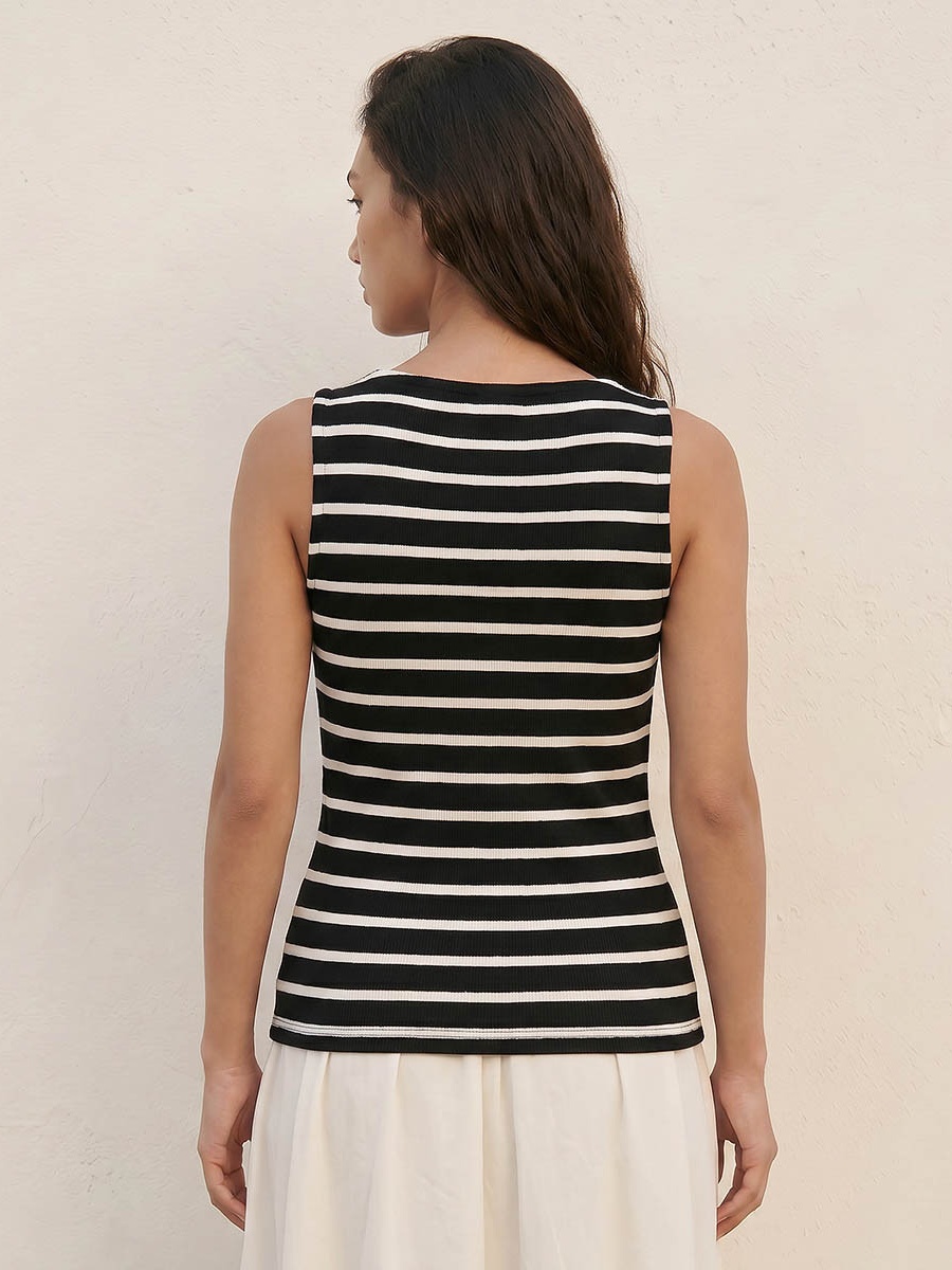Ribbed Texture Slim Fit Top