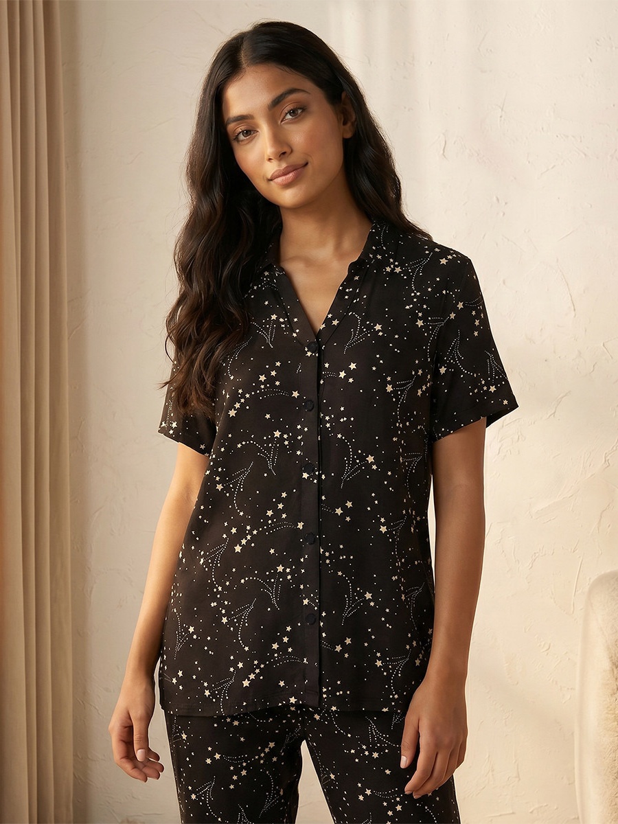 Pyjama Set with Printed Button-Down Shirt and Trousers