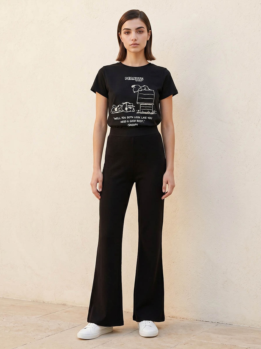 Mid-Rise Leggings with Flared Hem