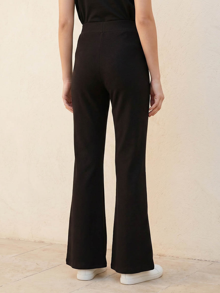 Mid-Rise Leggings with Flared Hem