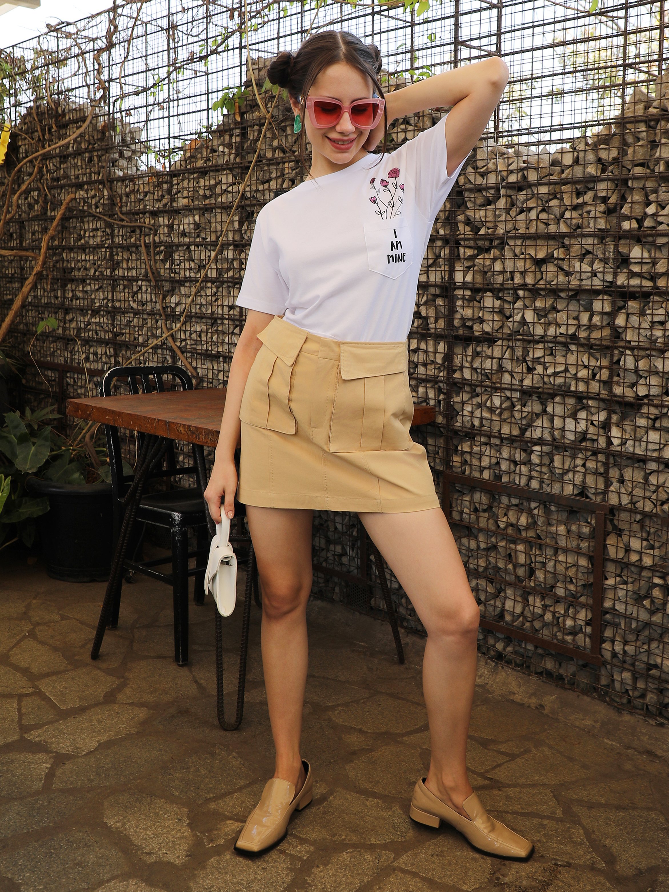 Chalk White Graphic Print Pocket T-Shirt