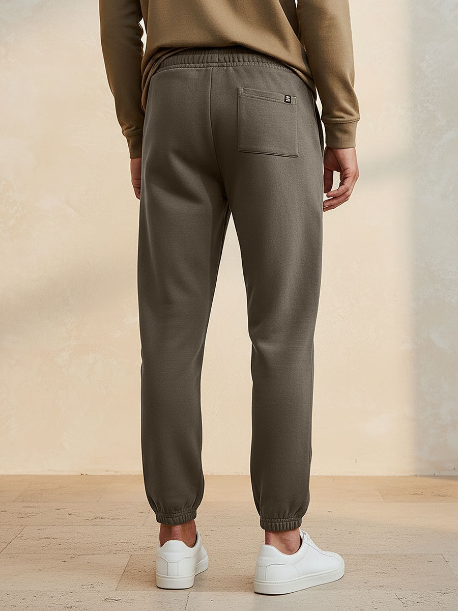 Men Regular Fit Joggers with Drawstring Closure