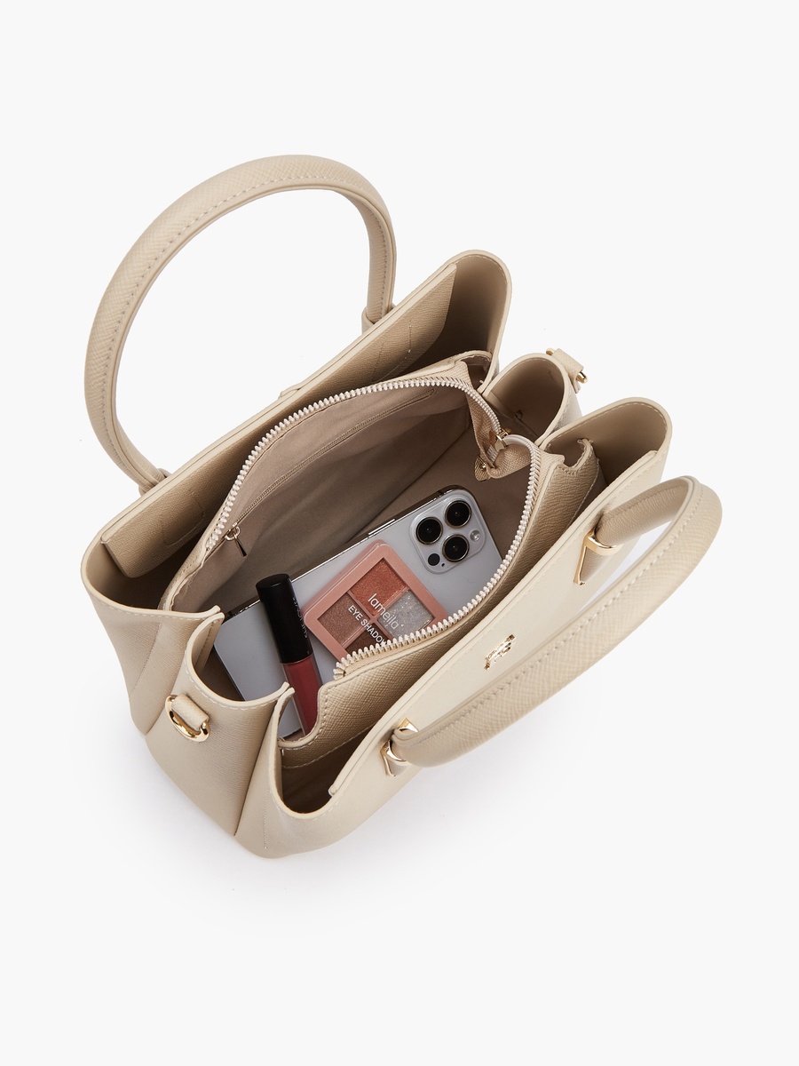 شنطة توت بتفاصيل بارزة الملمس مع حزام قابل للفصل