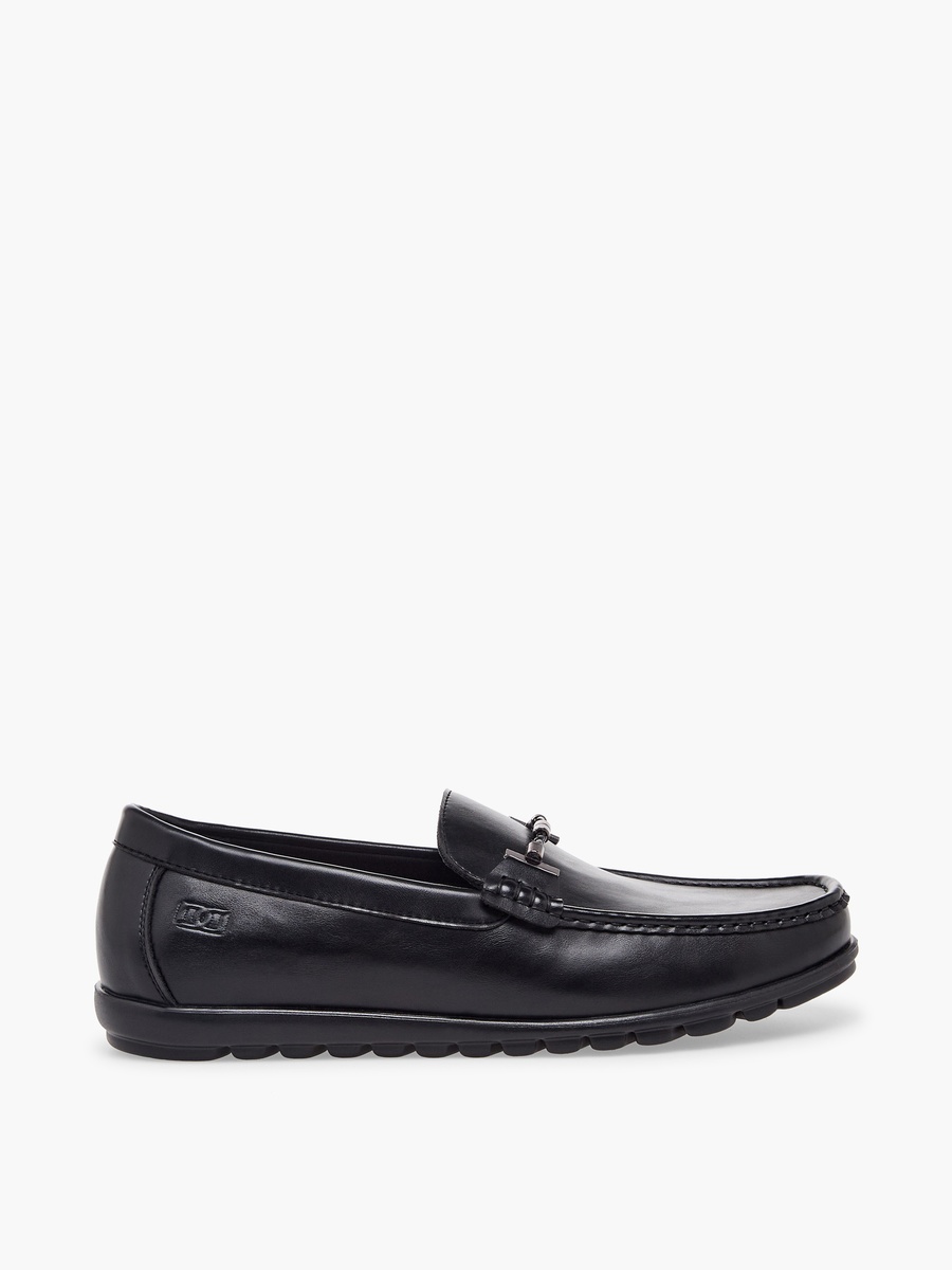 Men Metal Accent Slip-on Loafers