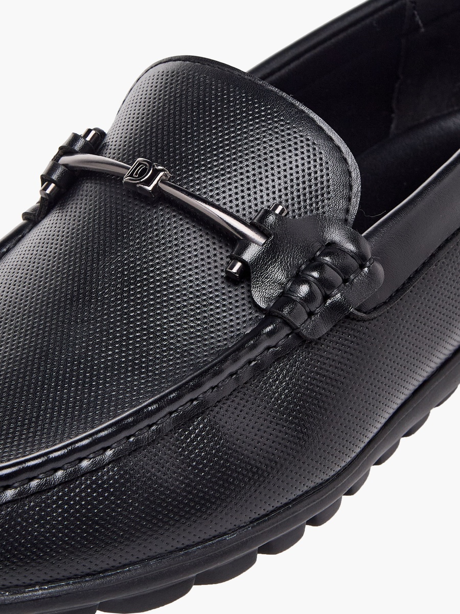 Men Textured Slip-On Loafers