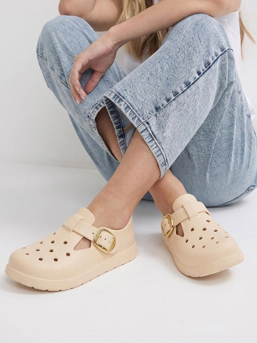 White Buckle Comfort Pool Shoes