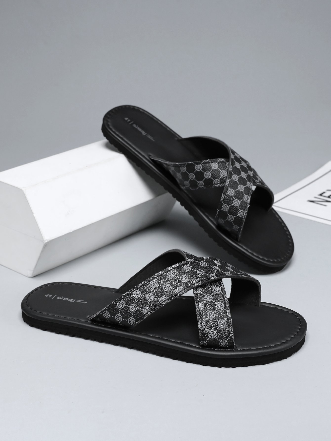 Men Black Patterned Cross-Strap Flip-Flops