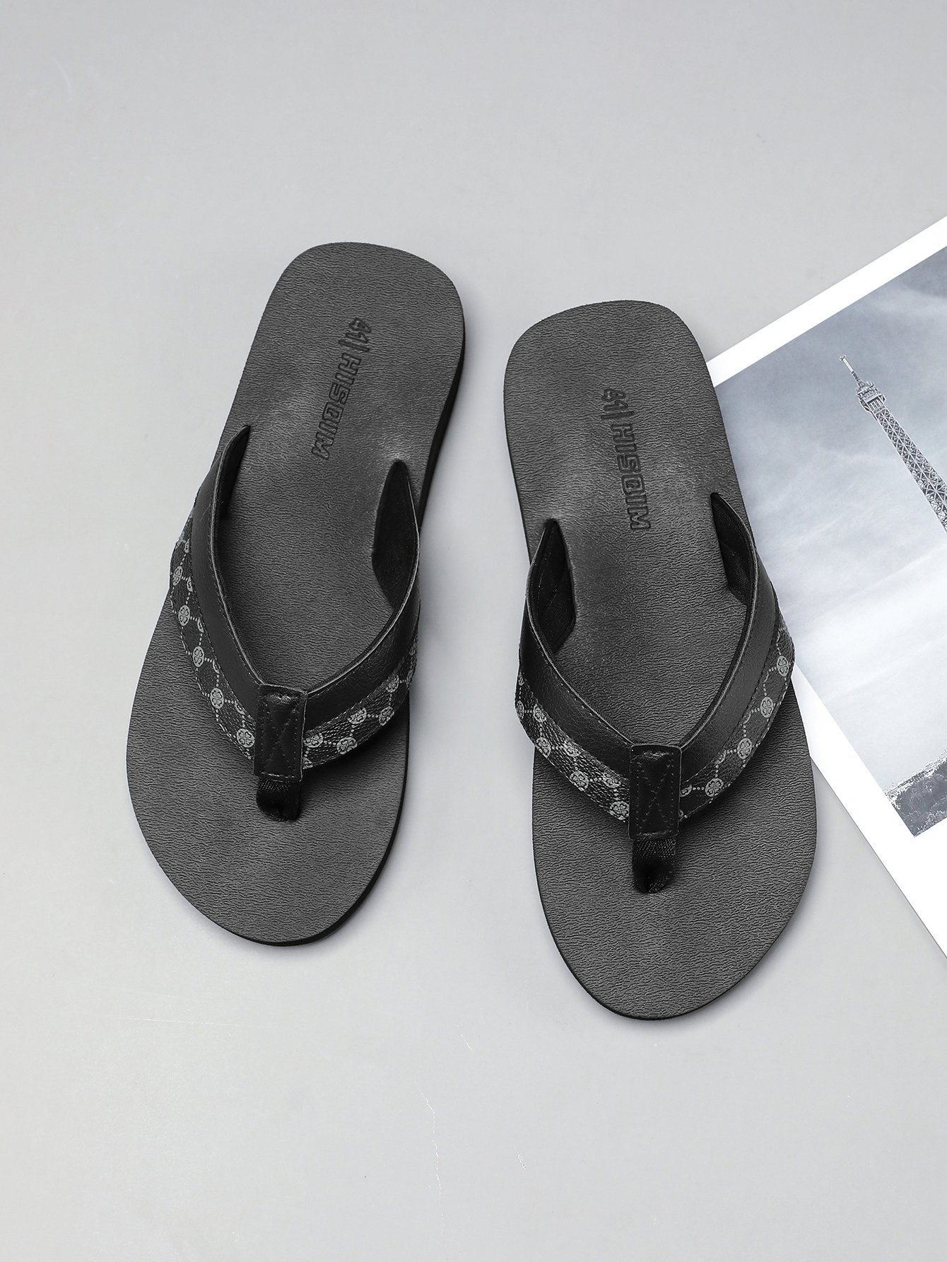 Men Black Plain Flip Flops