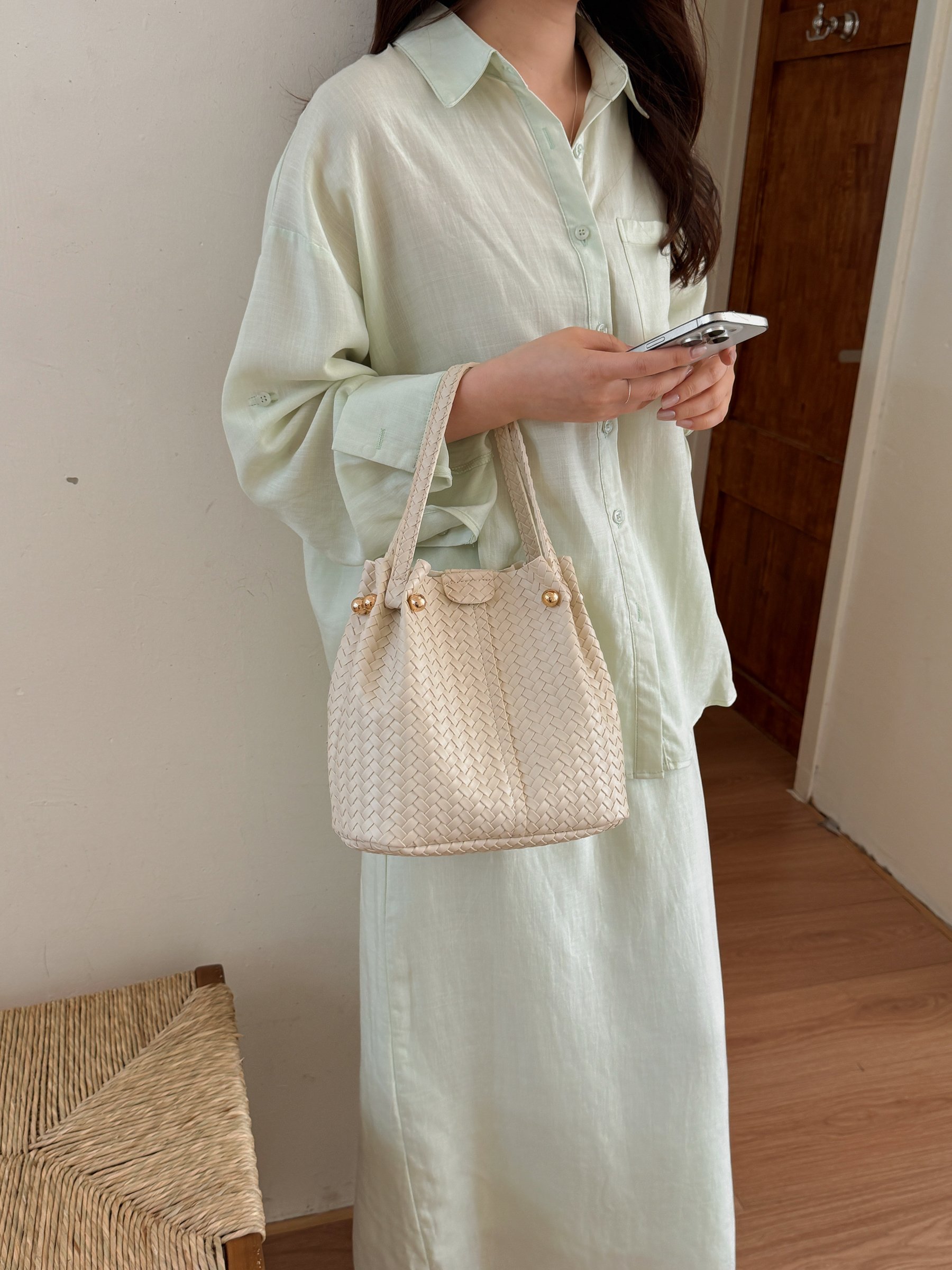 White Basket Weave Bucket Bag