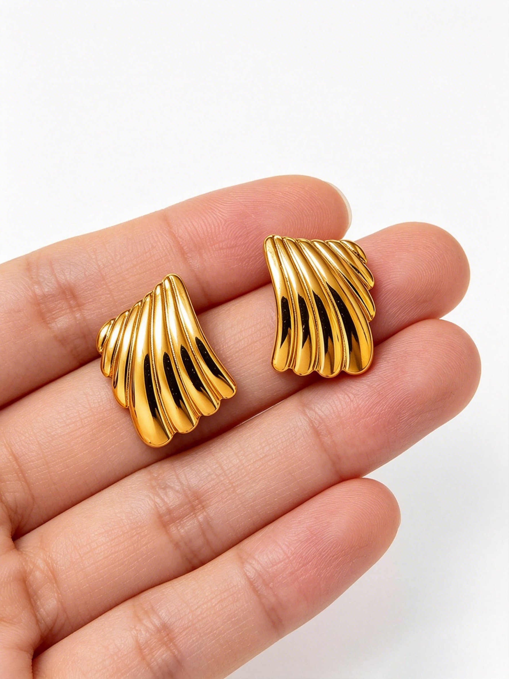 Golden Tone Ripple Stud Earrings