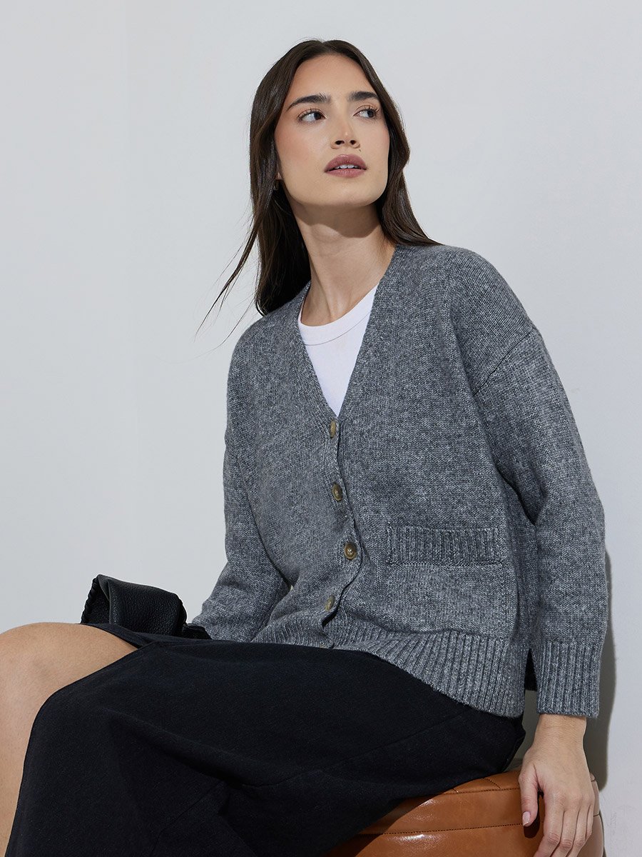 Grey Pocket Details V-Neck Regular Fit Cardigan