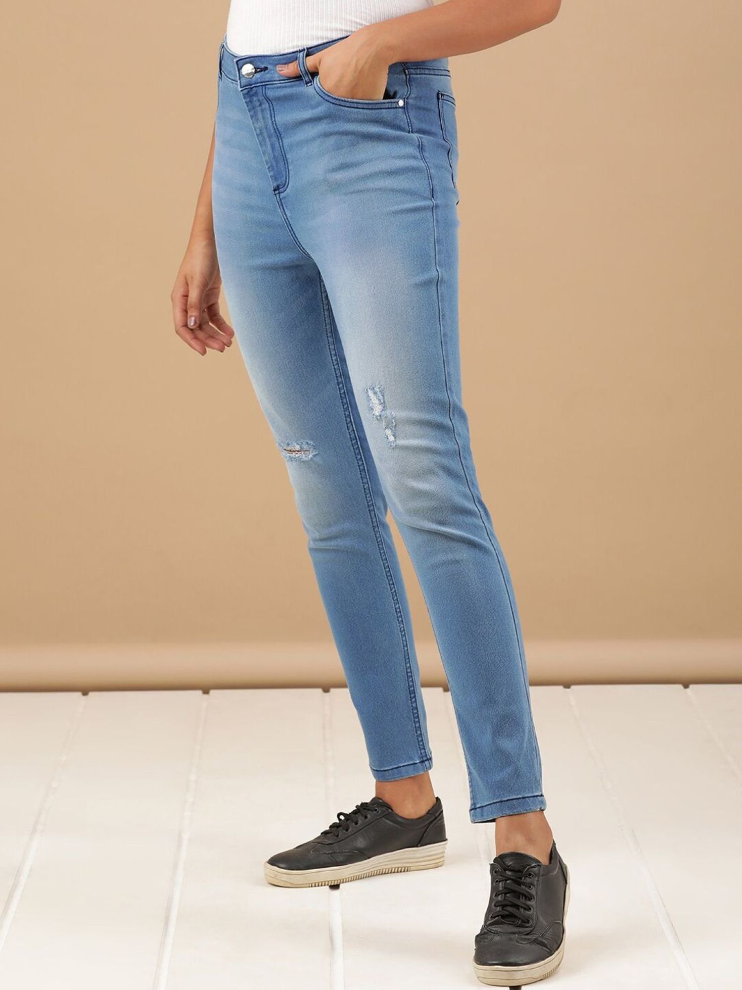 Blue Skinny Fit High-Rise Stretchable Jeans
