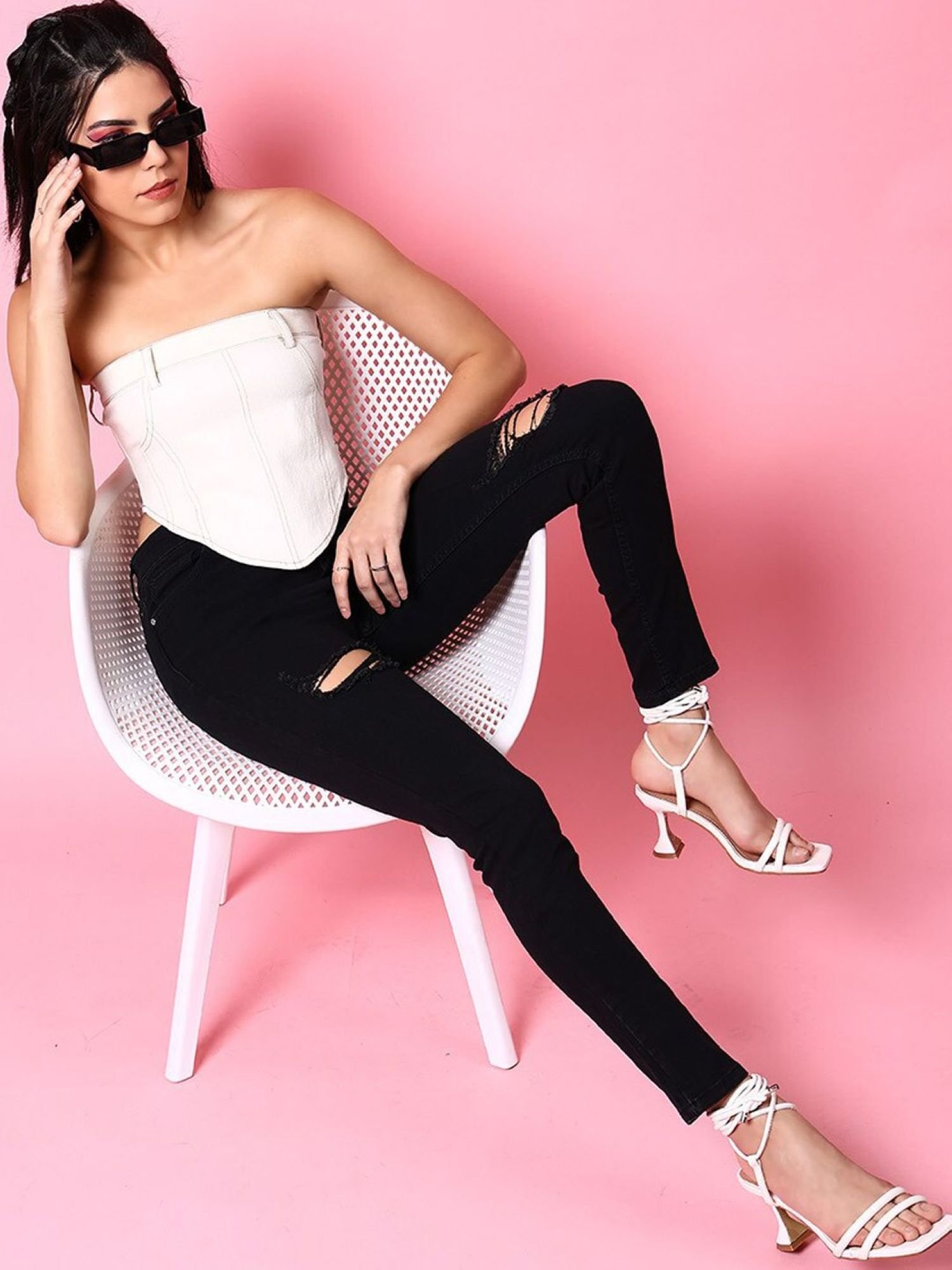 Black Skinny Fit High-Rise Stretchable Jeans