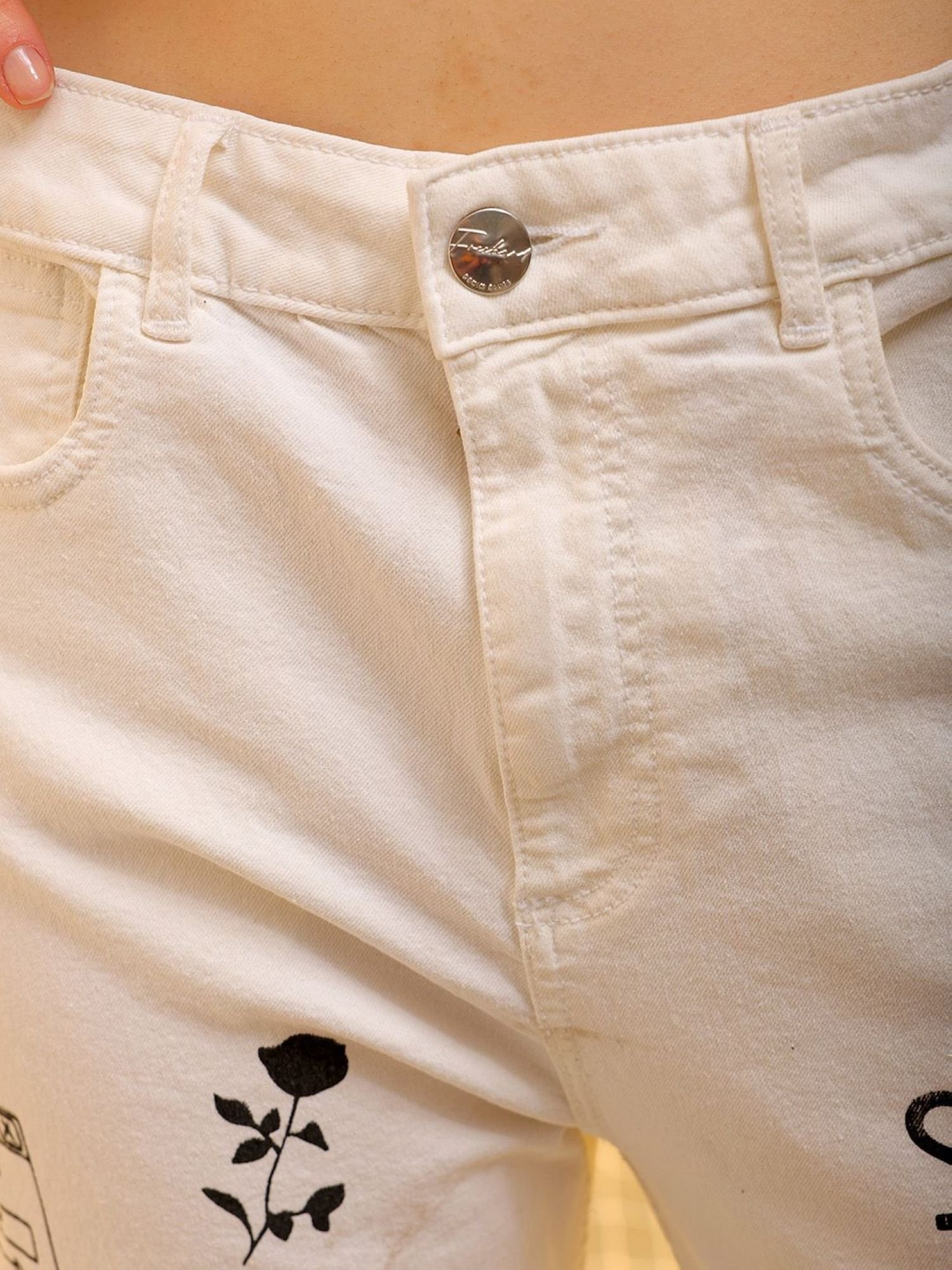 White Straight Fit High-Rise Stretchable Jeans