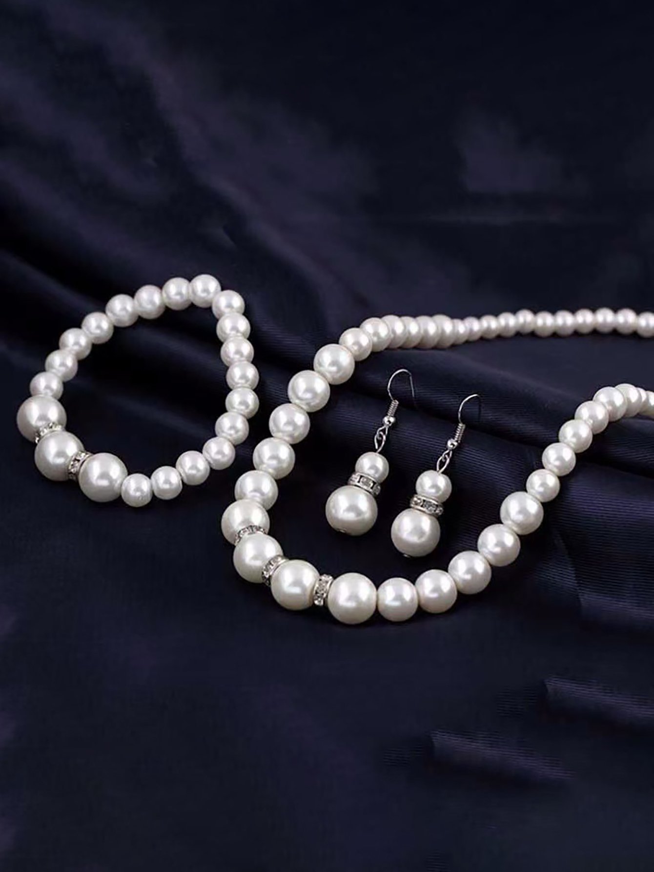 Faux Pearl Jewelry Set with Necklace, Bracelet and Earrings 3-Piece