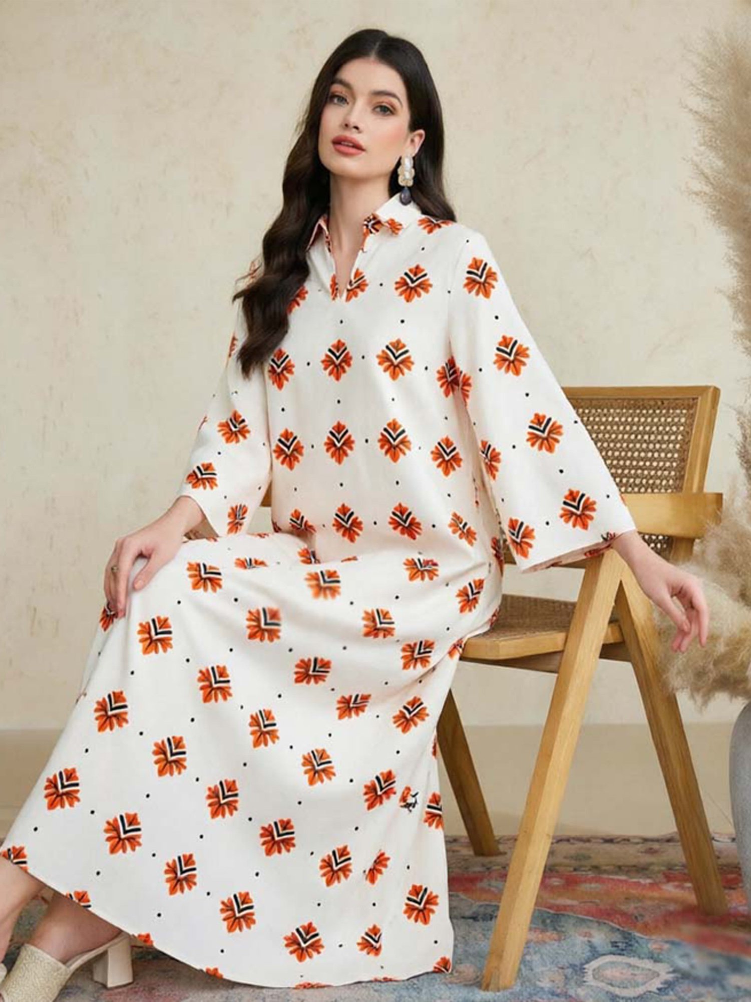 White Graphic Print Long Sleeves Kaftan Dress