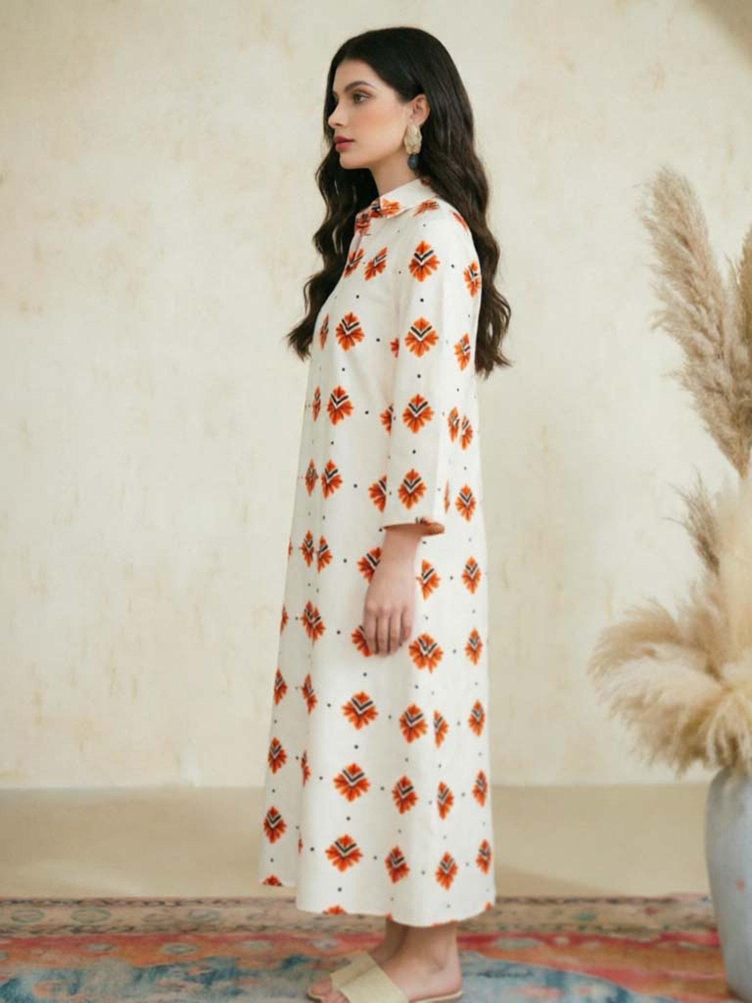 White Graphic Print Long Sleeves Kaftan Dress