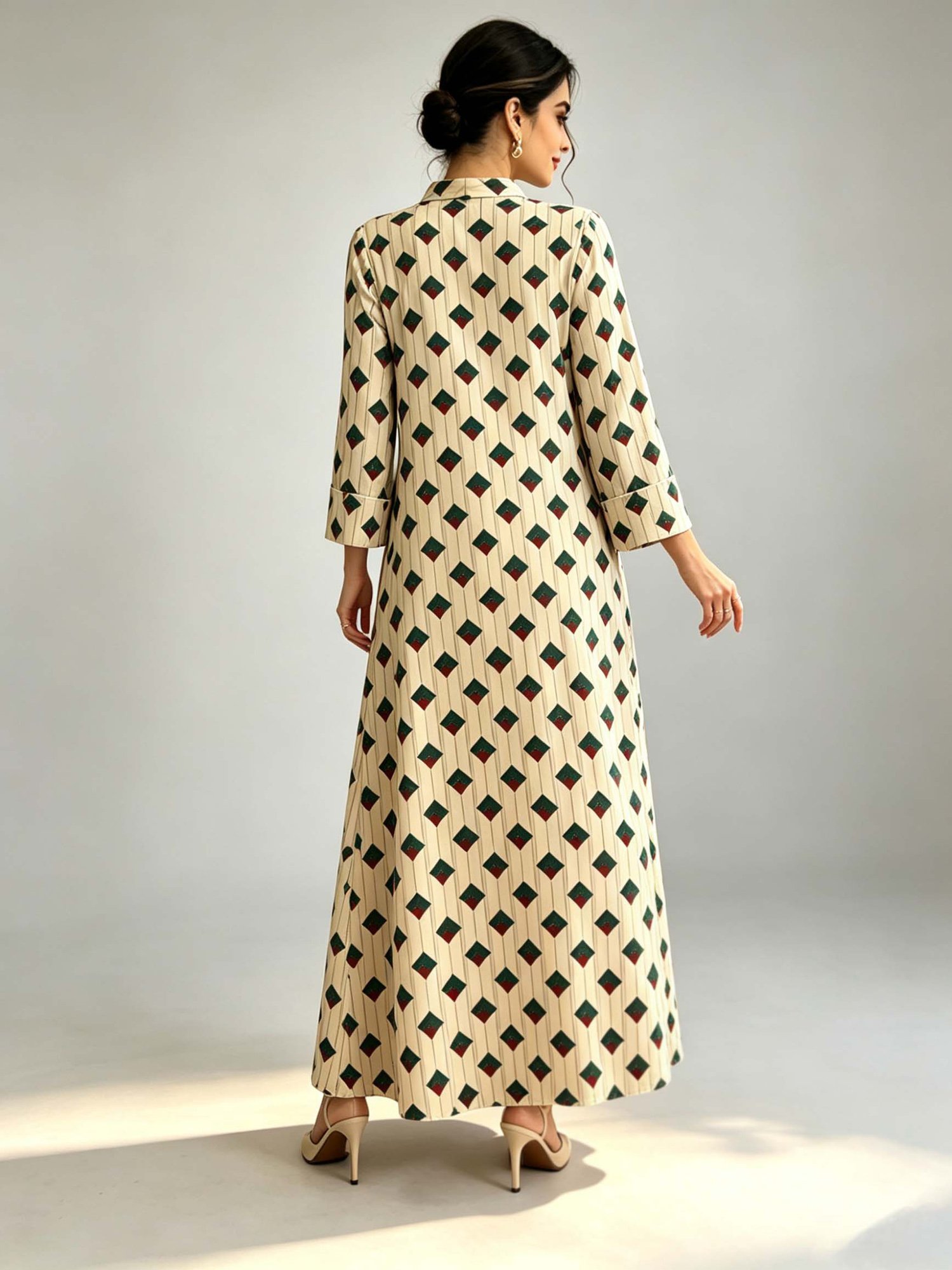 Beige Geometric Print Long Sleeves Jalabiya