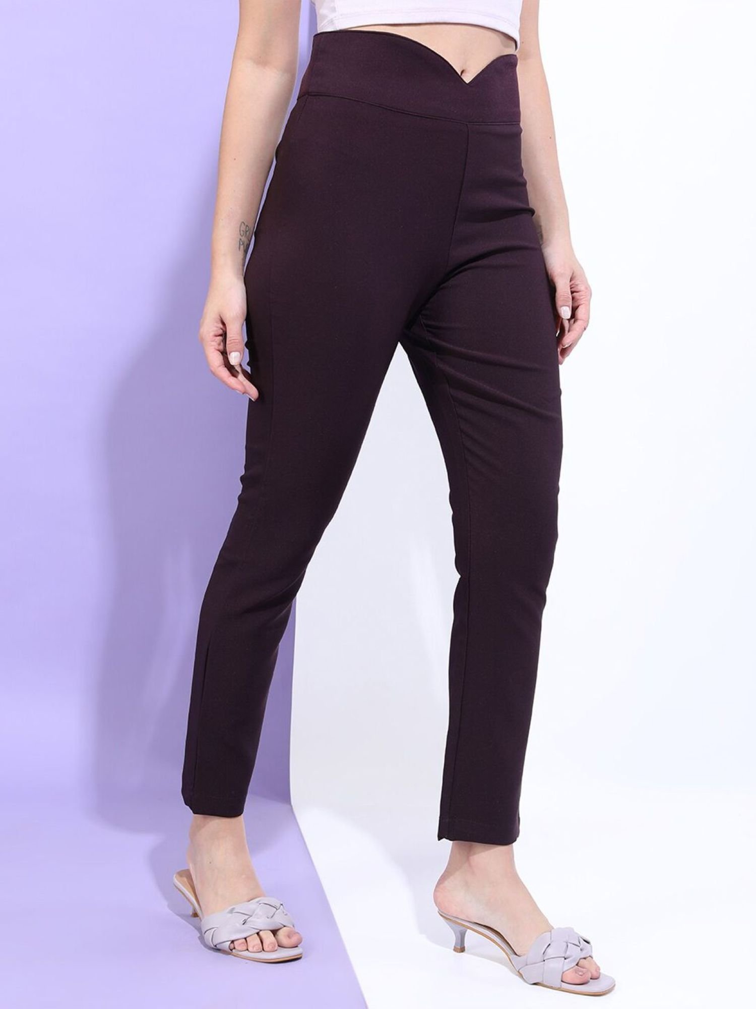 Burgundy Skinny Fit Solid High-Rise Jeggings