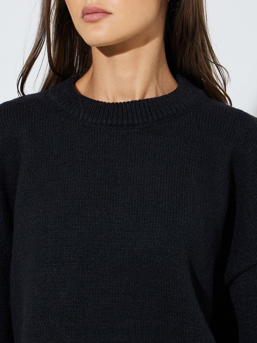 Black Solid Round Neck Regular Fit Sweater