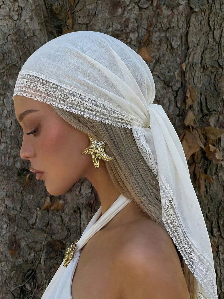 White Geometric Lace Scarf