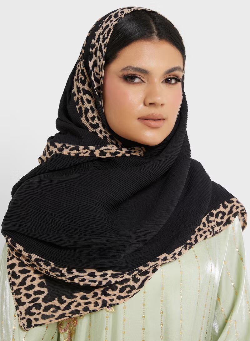 Black Pleated Hijab with Leopard Print Trim