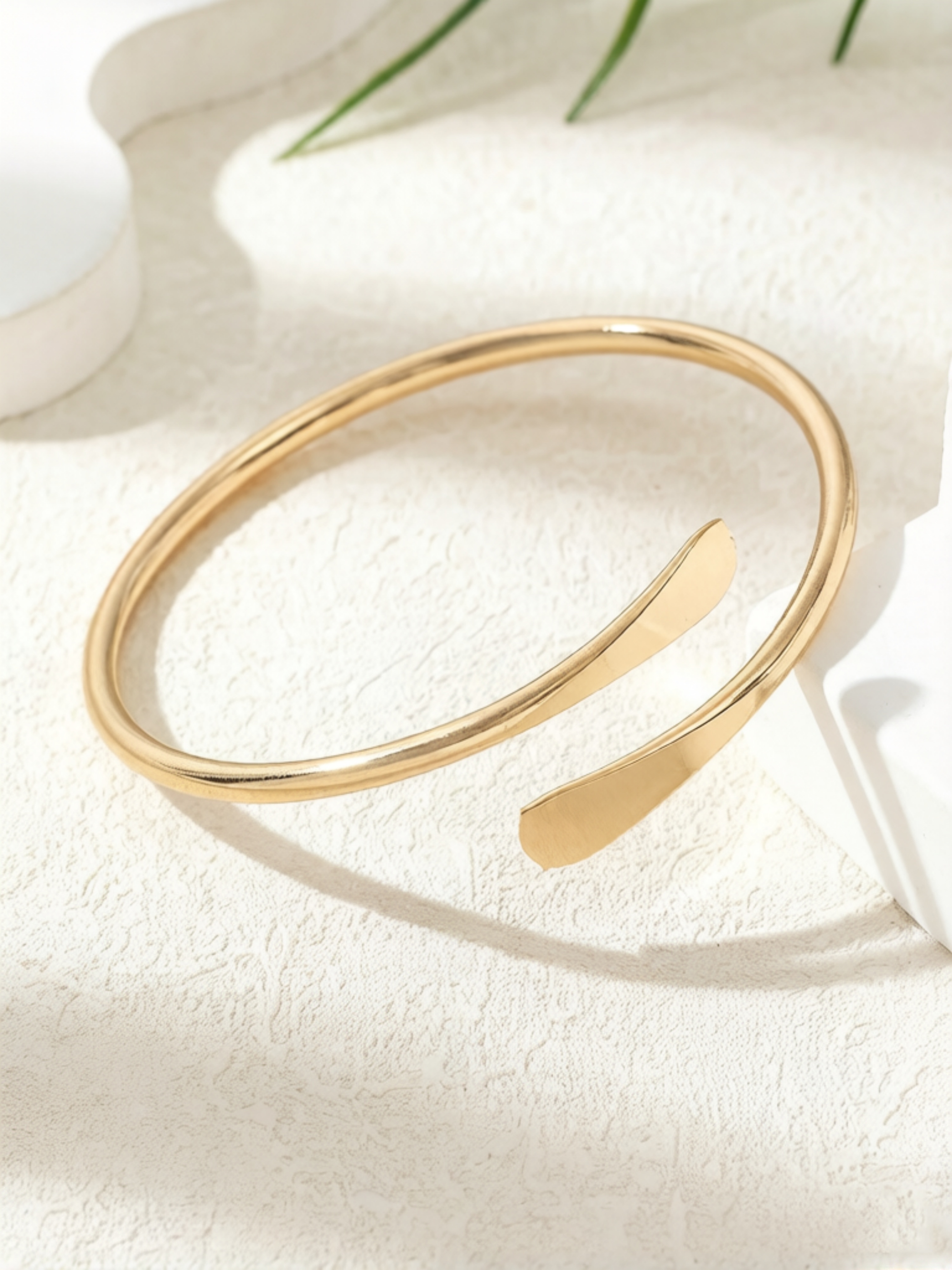 Golden Bangle Bracelet for Daily Wear.