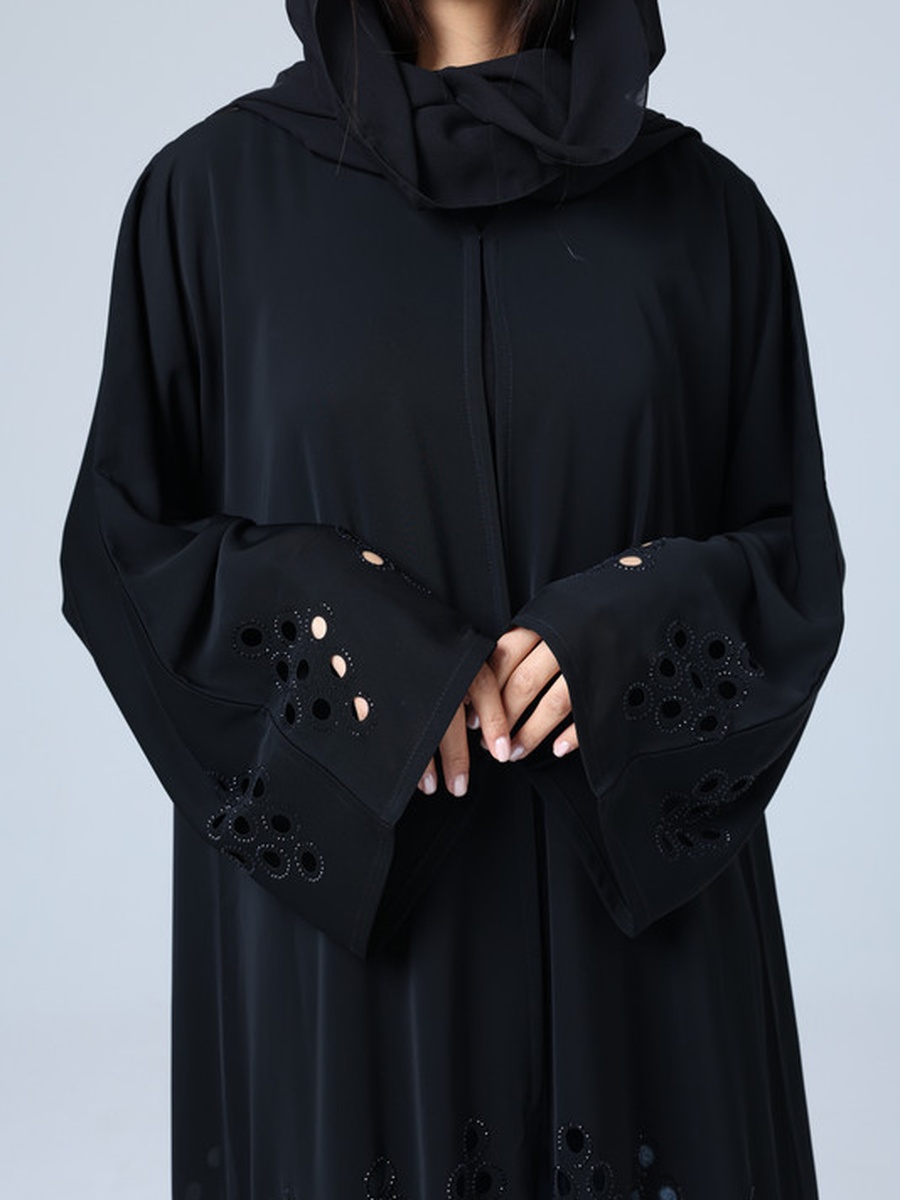 Black Crystal Filigree Design Abaya