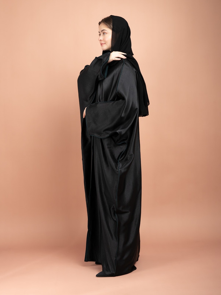 Black Emirati Plain Farasha Abaya