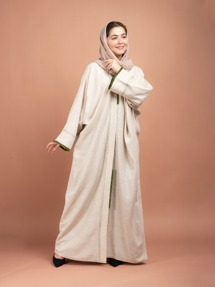 Cream Lenin Emirati Abaya