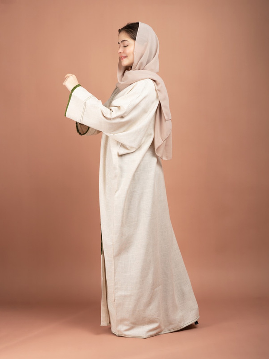 Cream Lenin Emirati Abaya