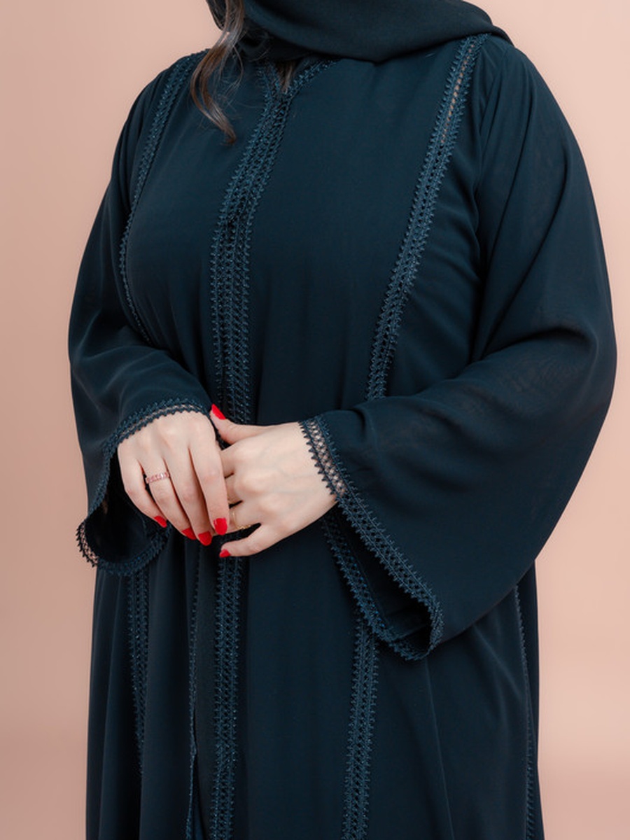 Black Kulfa Detail Front Open Abaya