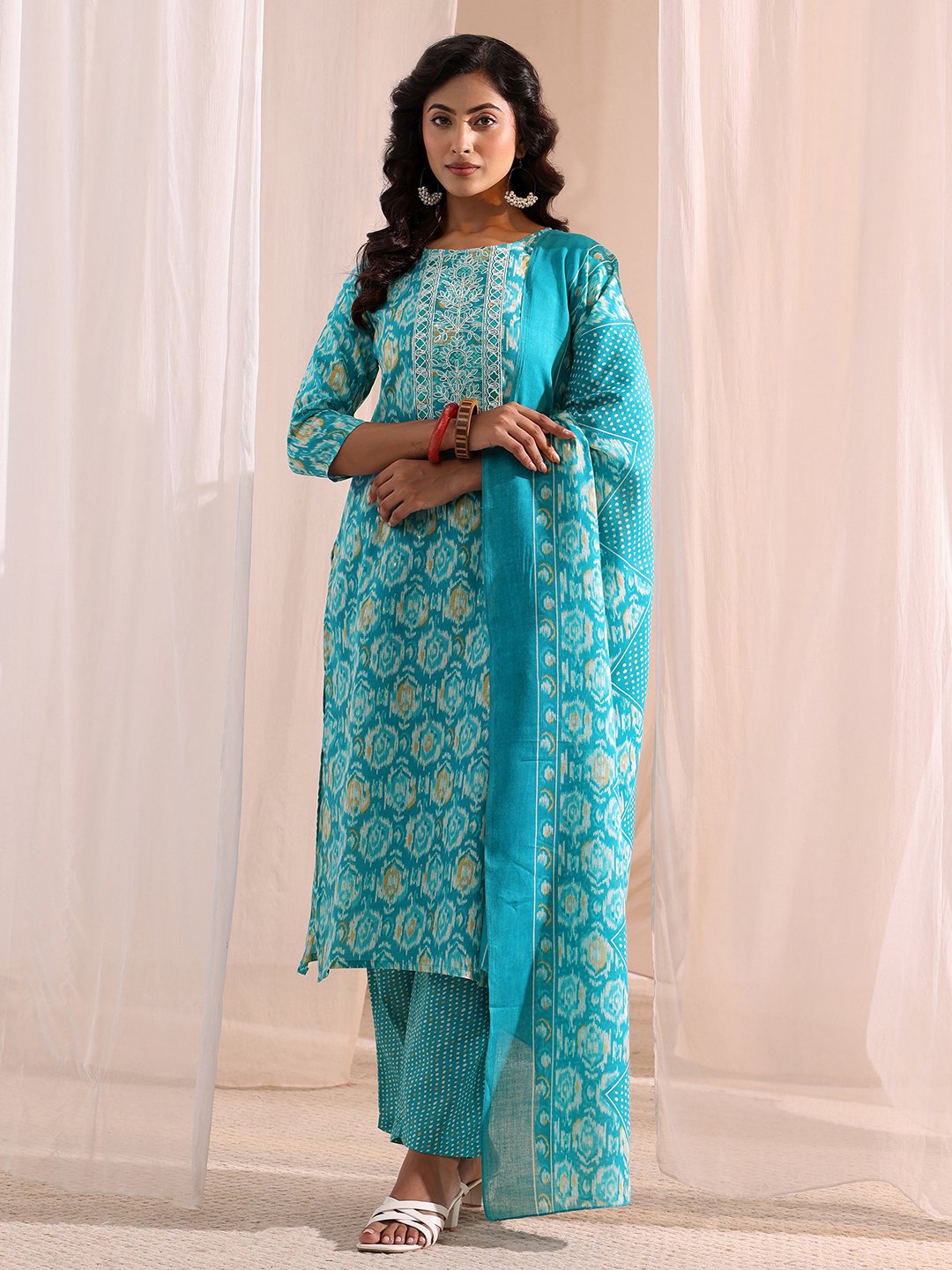 Blue Printed Cotton Straight Fit Kurta, Straight Pants And Dupatta Set