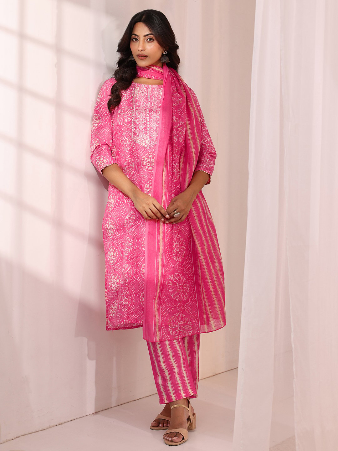 Pink Printed Cotton Straight Fit Kurta, Straight Pants And Dupatta Set