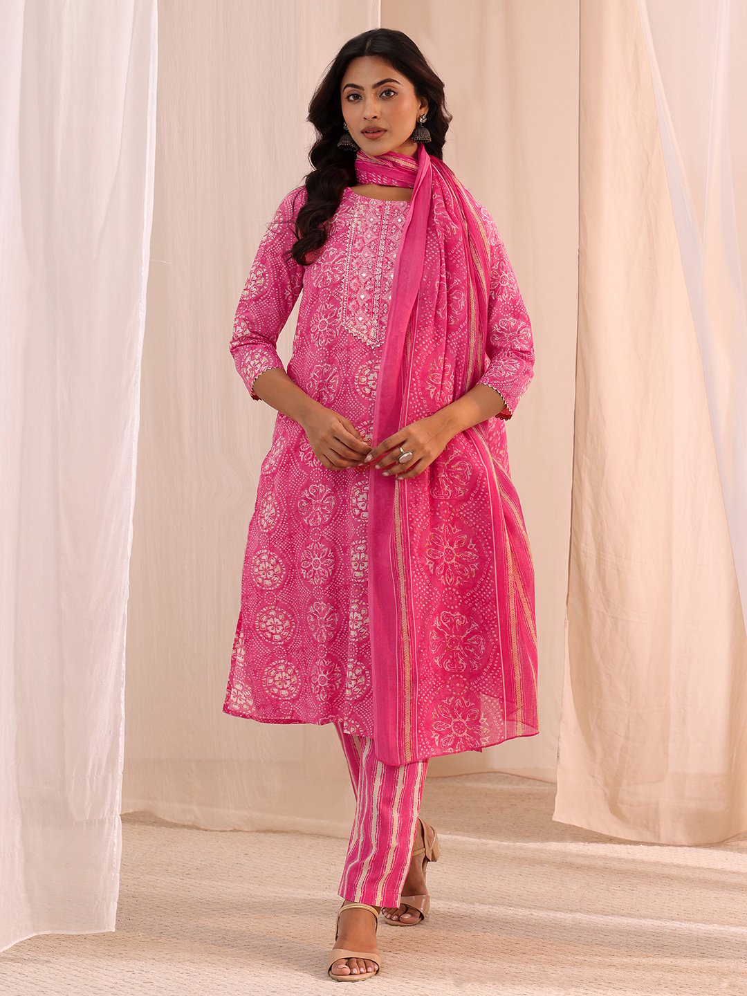 Pink Printed Cotton Straight Fit Kurta, Straight Pants And Dupatta Set