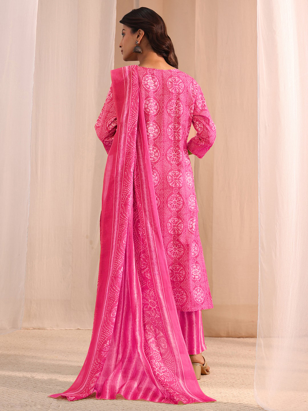 Pink Printed Cotton Straight Fit Kurta, Straight Pants And Dupatta Set