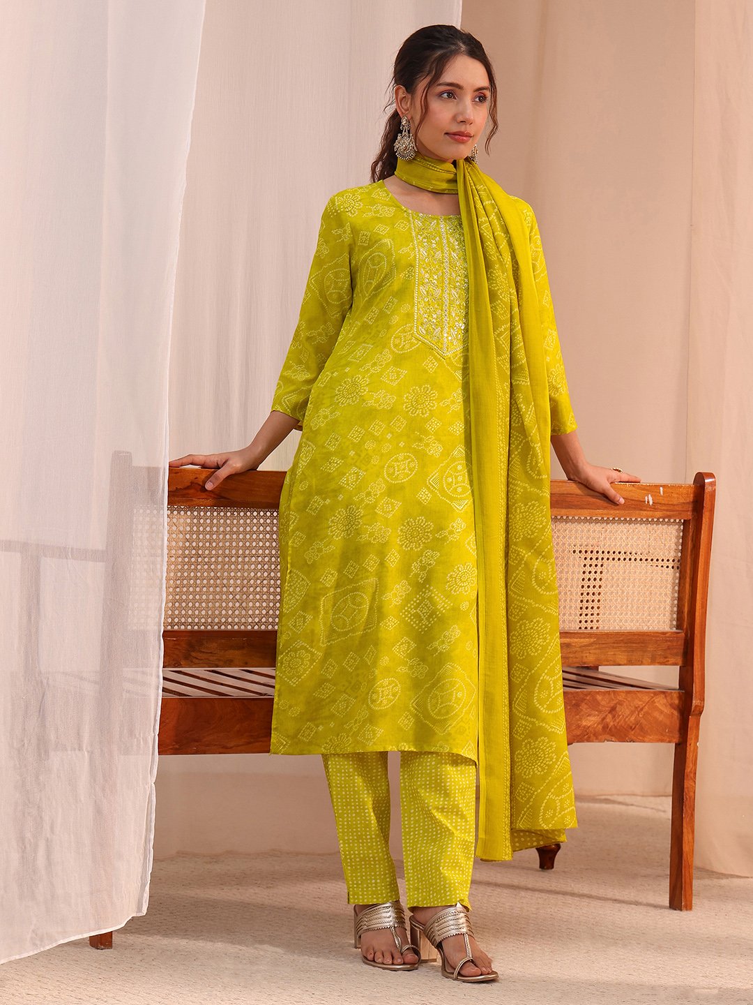 Green Printed Cotton Straight Fit Kurta, Straight Pants And Dupatta Set
