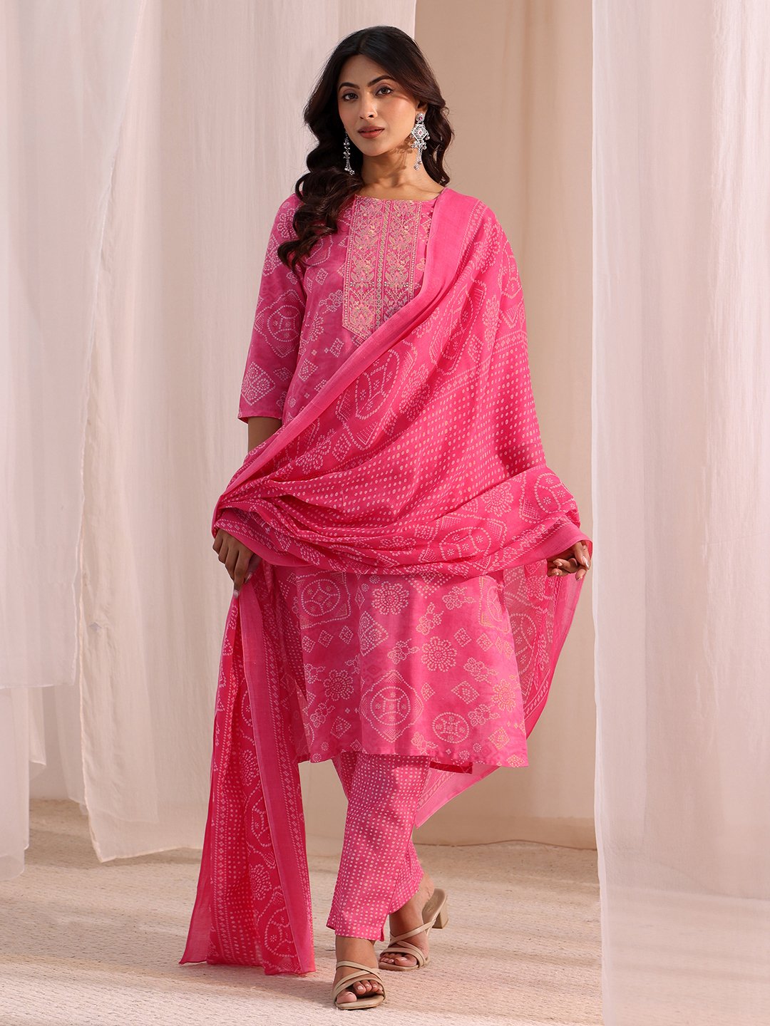 Pink Printed Cotton Straight Fit Kurta, Straight Pants And Dupatta Set