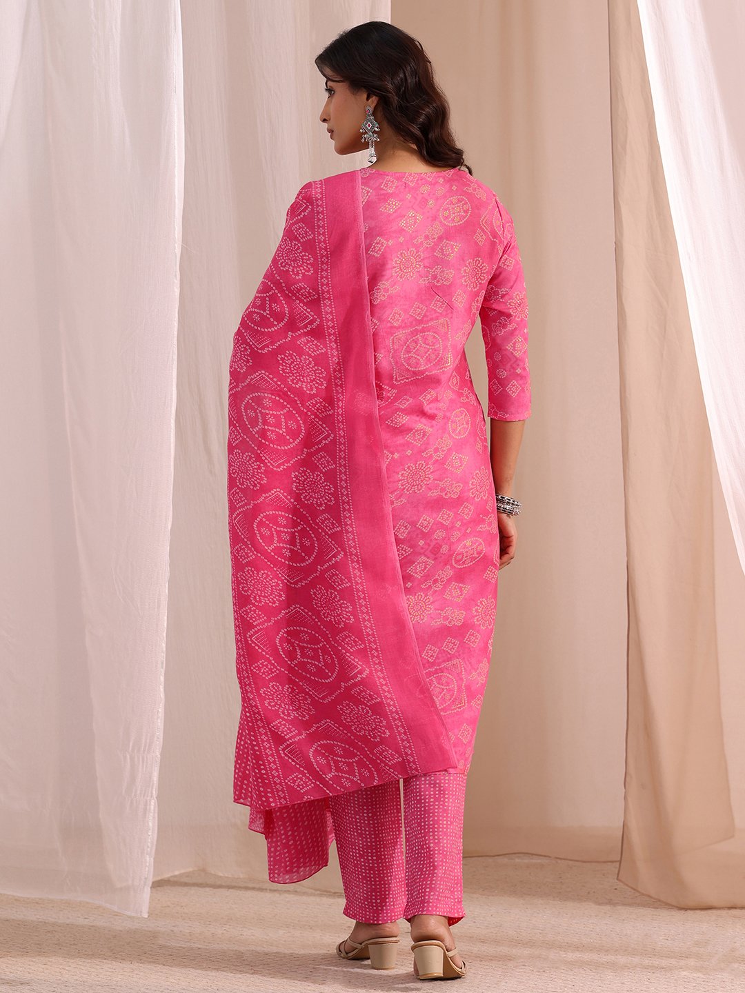 Pink Printed Cotton Straight Fit Kurta, Straight Pants And Dupatta Set