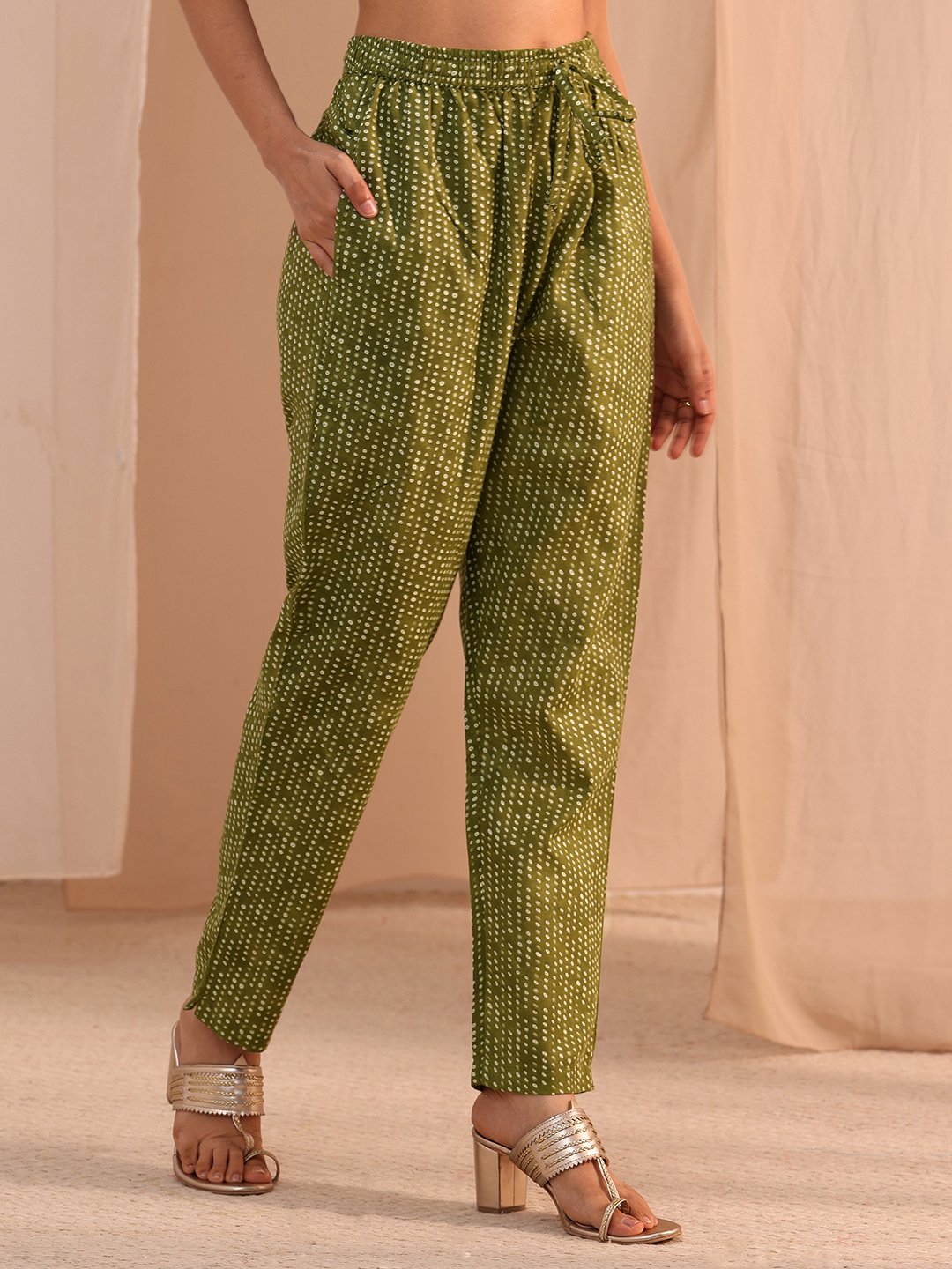 Green Printed Cotton Straight Fit Kurta, Straight Pants And Dupatta Set