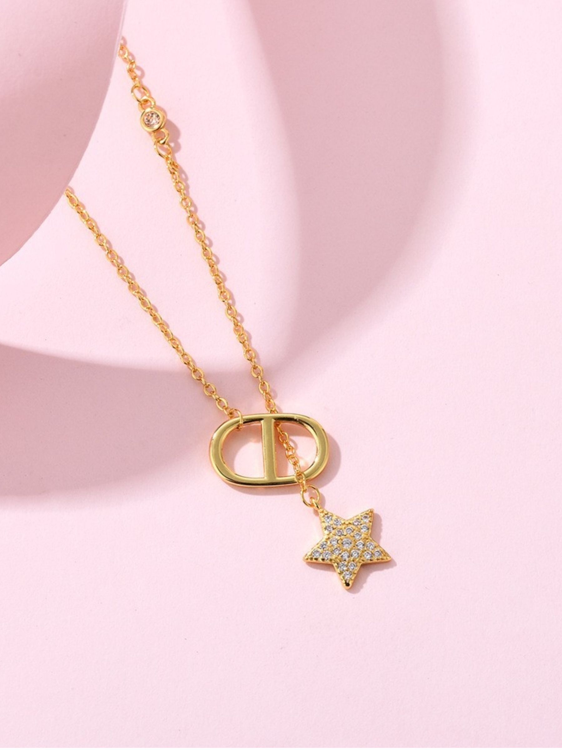 Gold Tone Star Charm Pendant Necklace