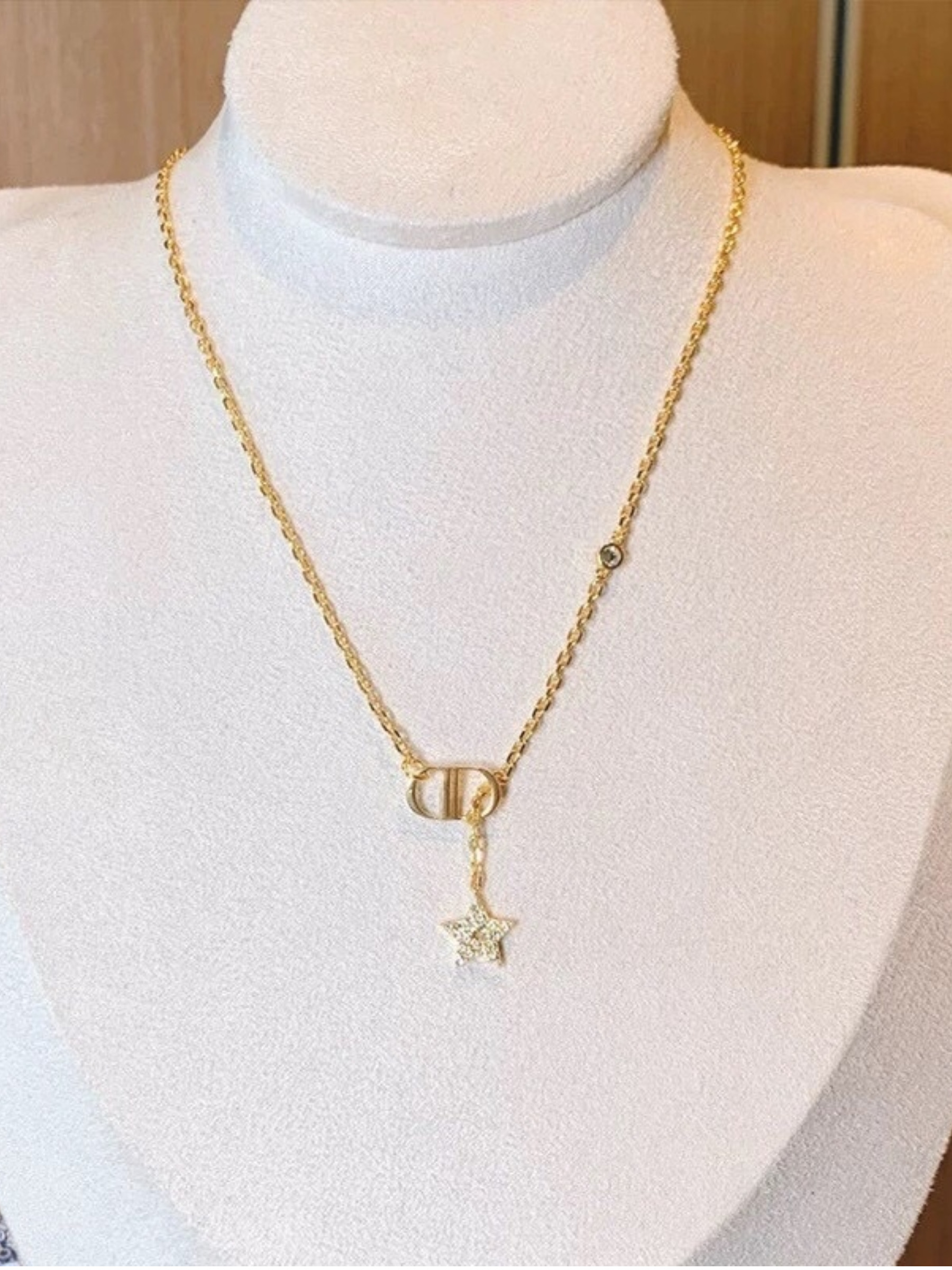 Gold Tone Star Charm Pendant Necklace