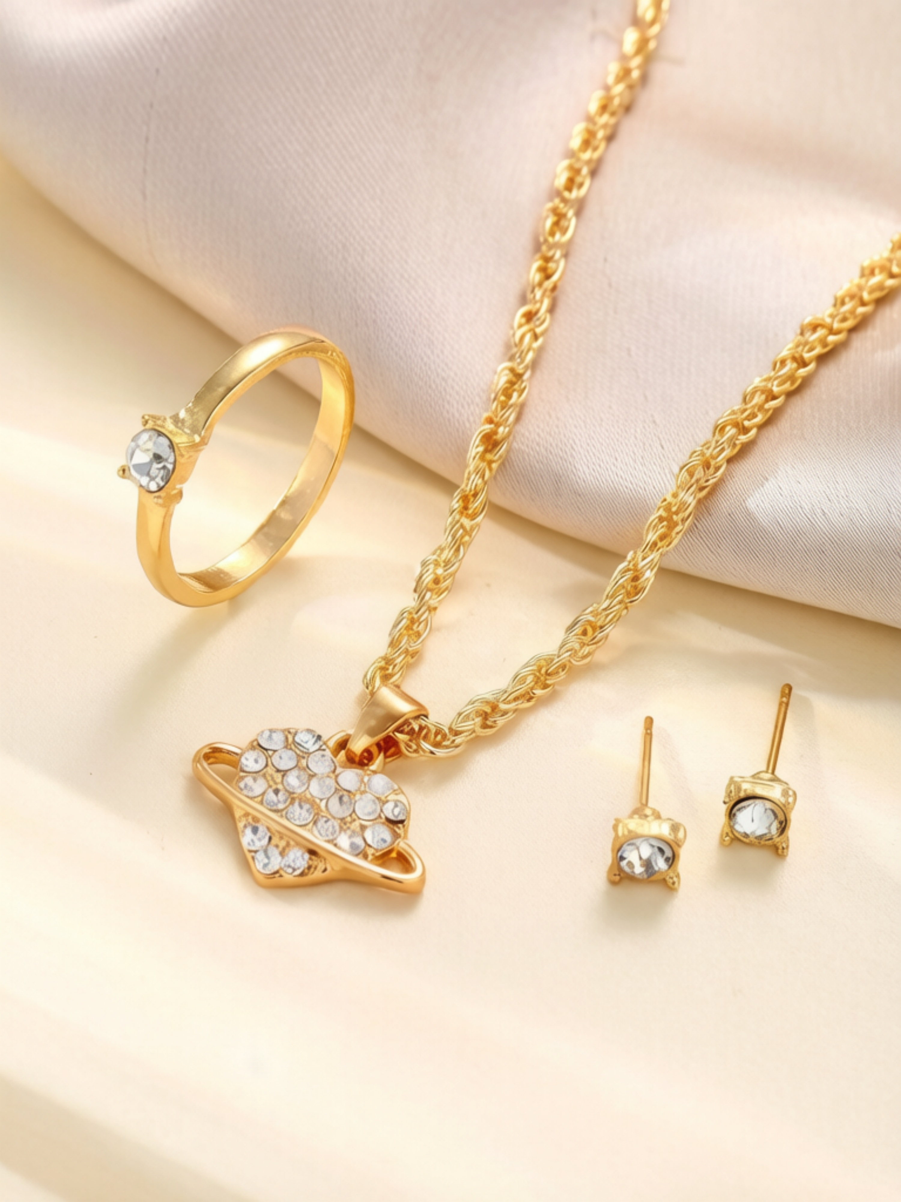 Golden Heart Planet Jewelry Set with Earrings and Ring