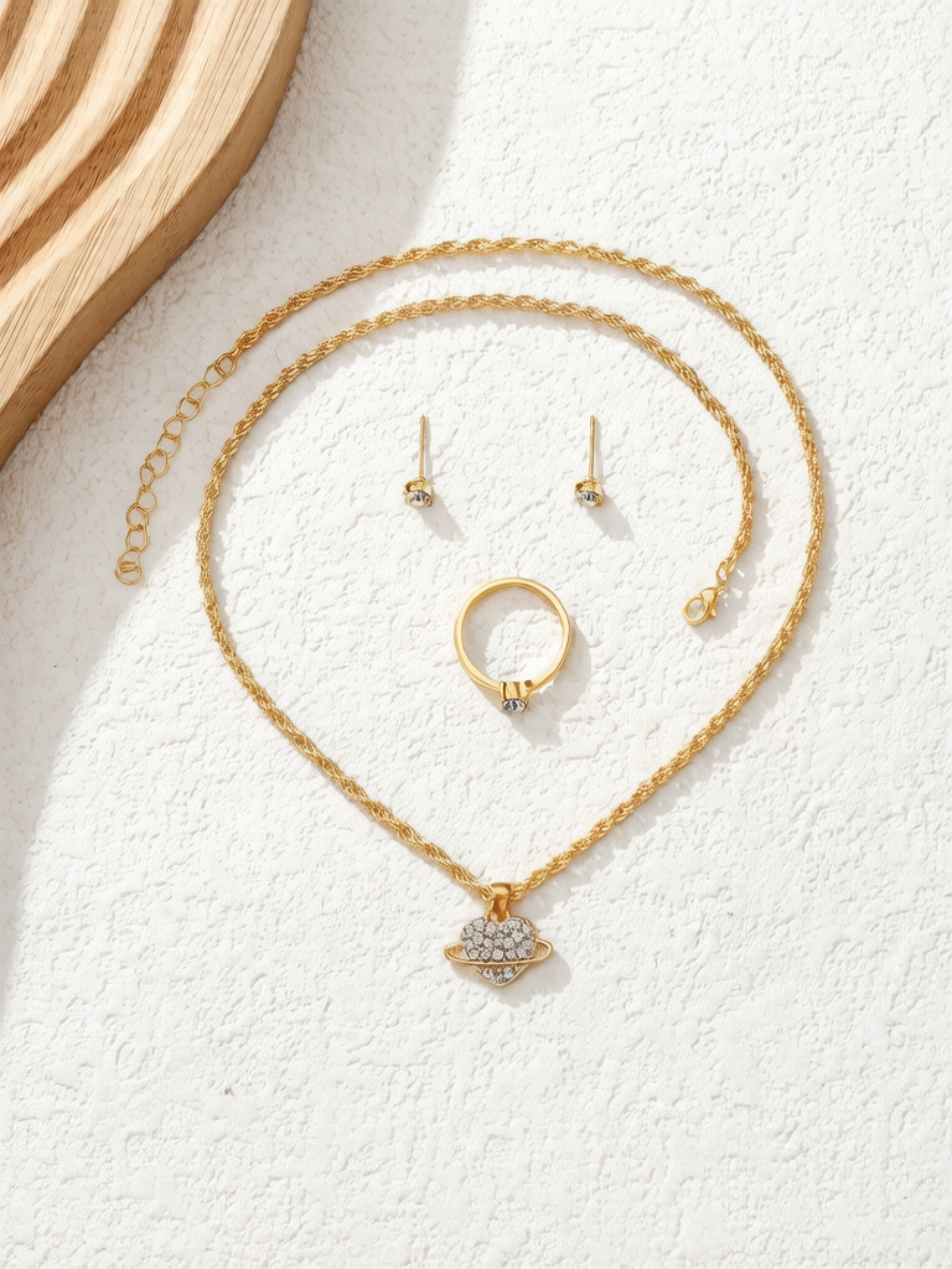 Golden Heart Planet Jewelry Set with Earrings and Ring