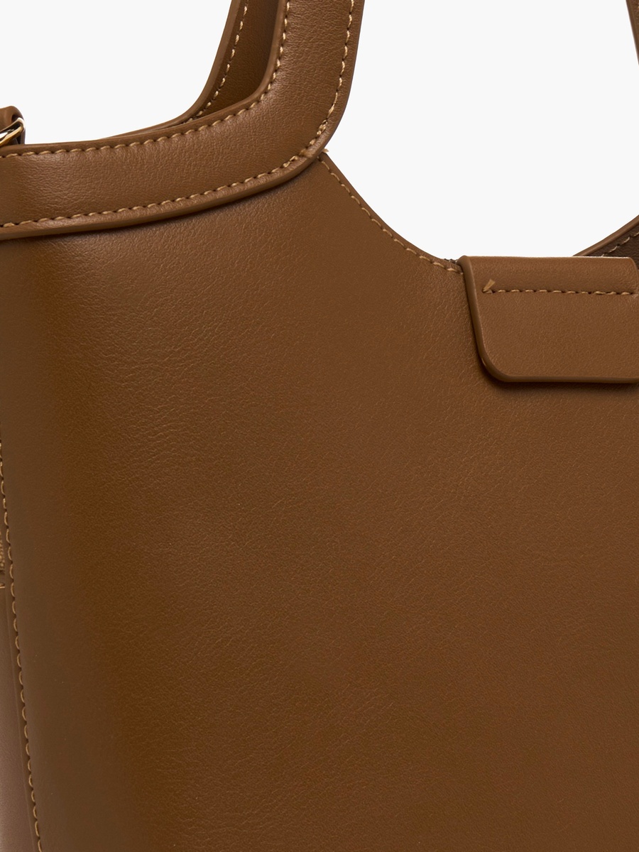 Textured Tote Bag with Wallet