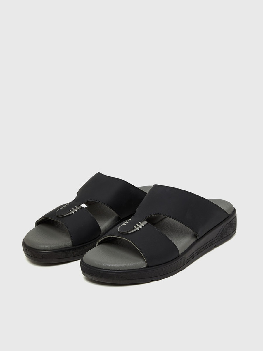 Men Black Plain Comfort Sandals
