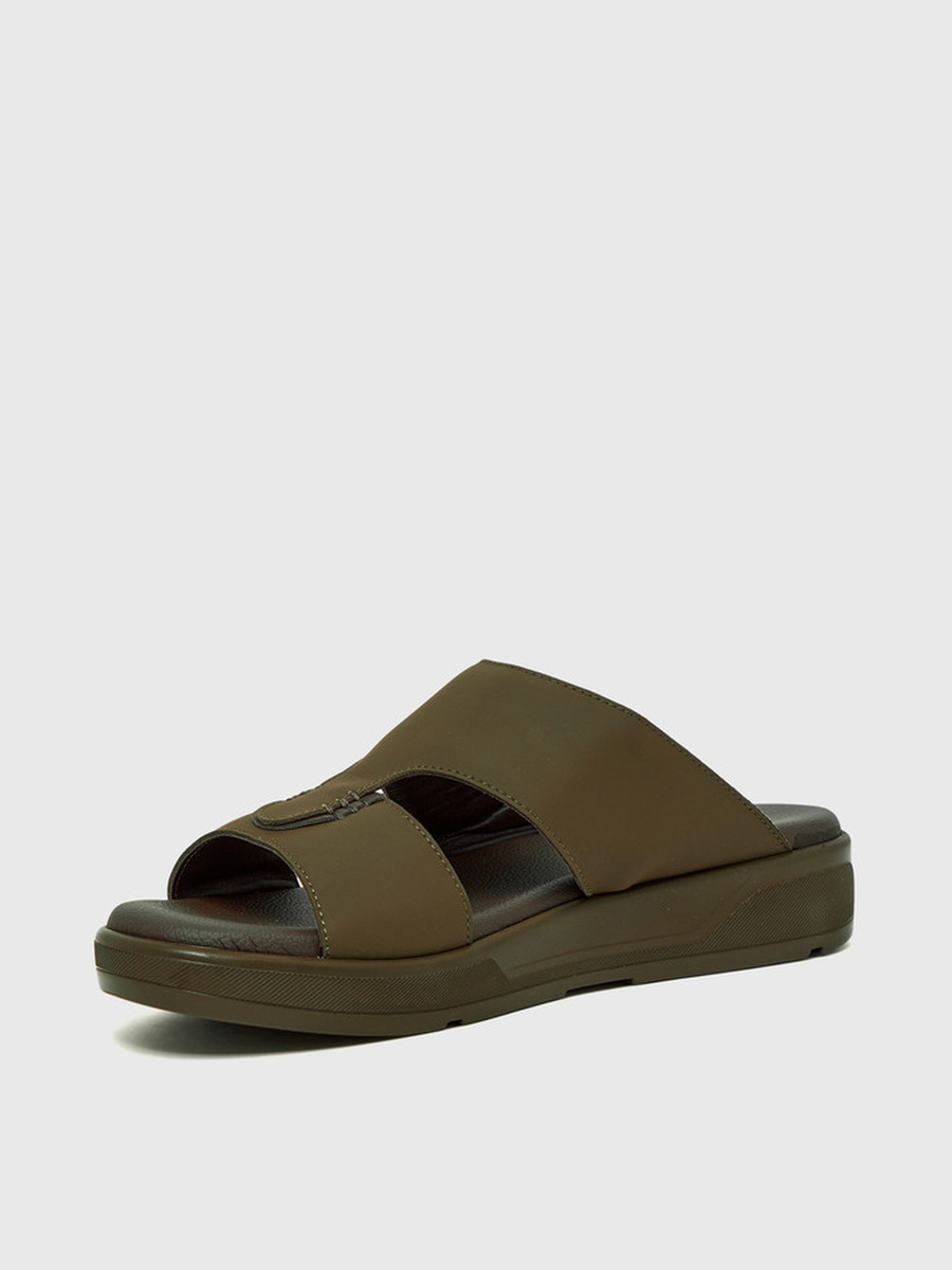 Men Green Plain Comfort Sandals