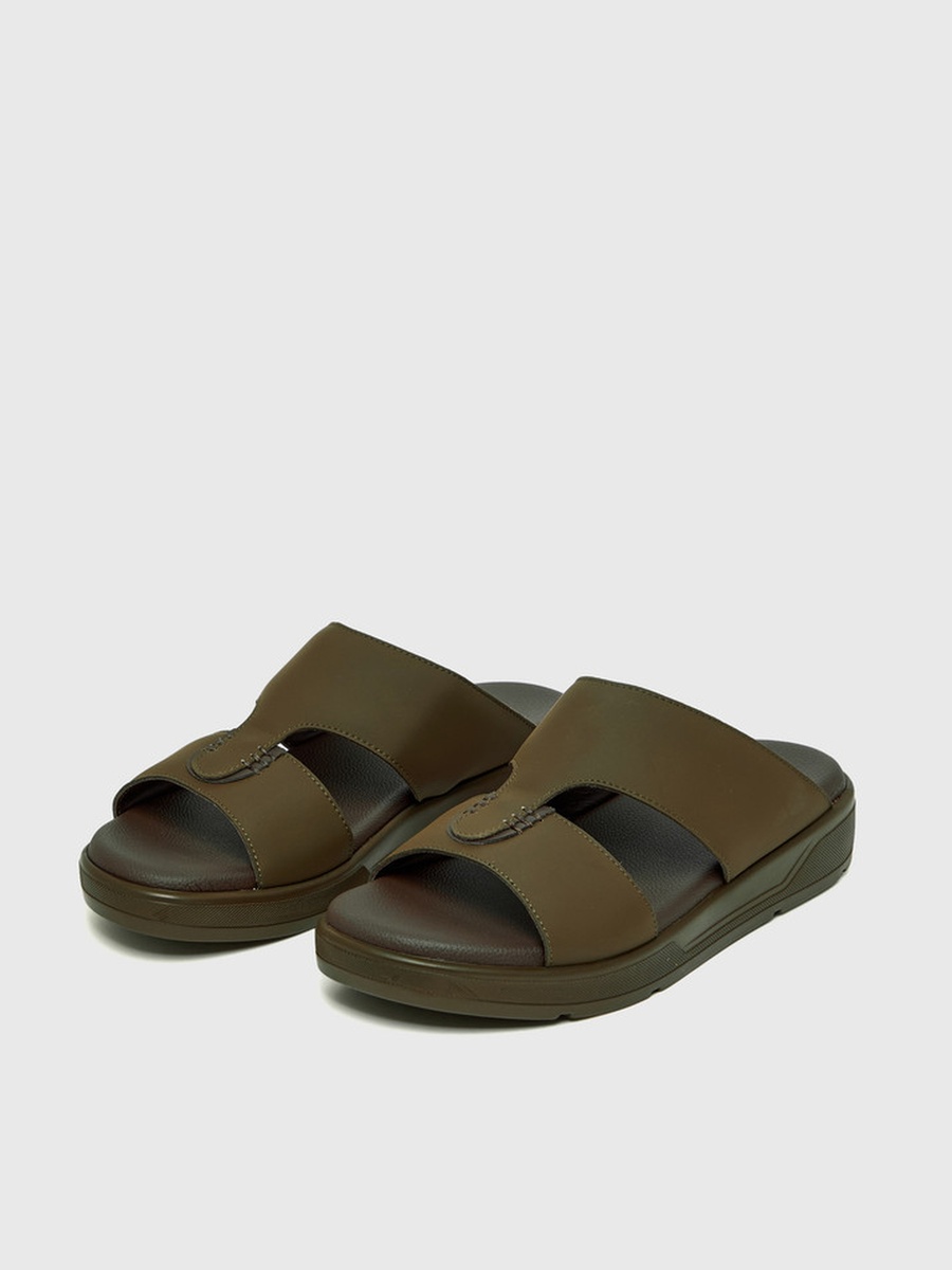 Men Green Plain Comfort Sandals