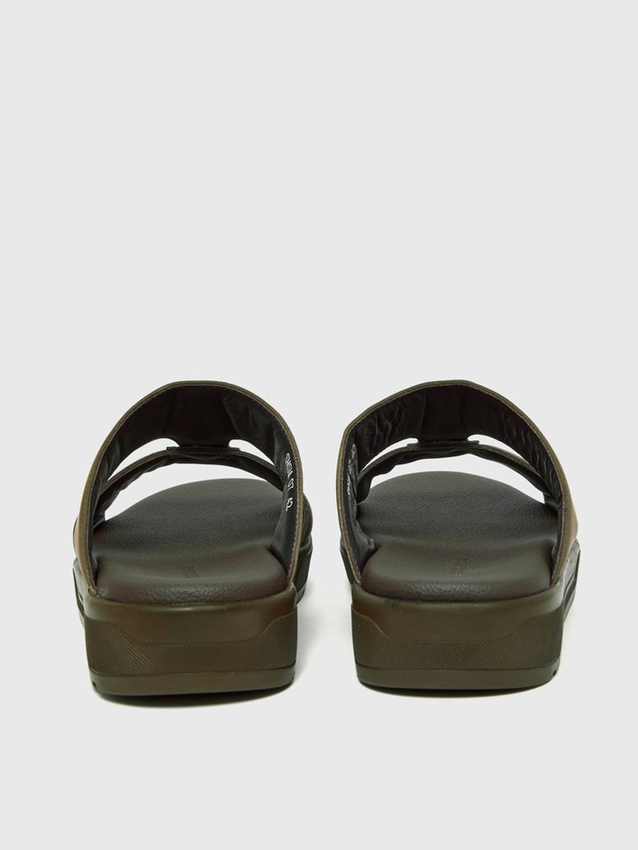 Men Green Plain Comfort Sandals